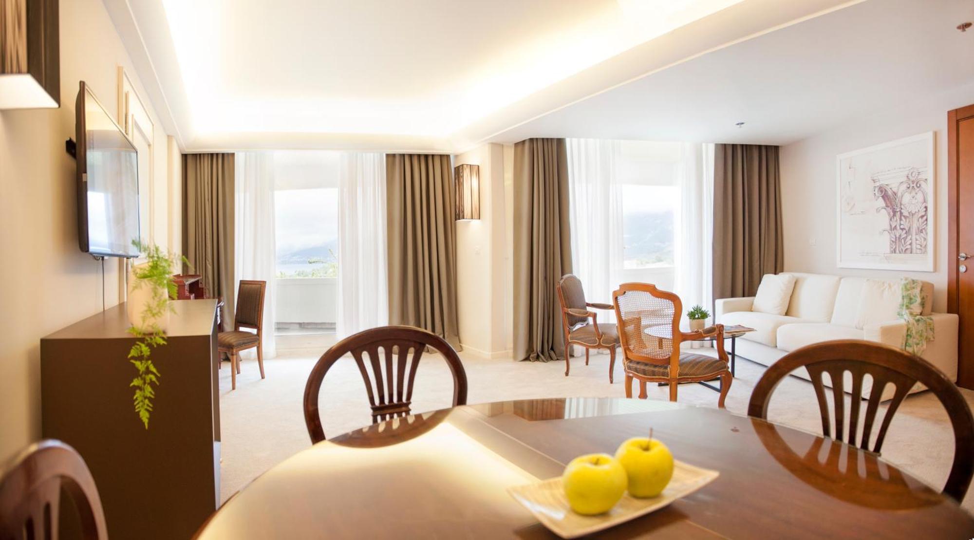 Executive-suite